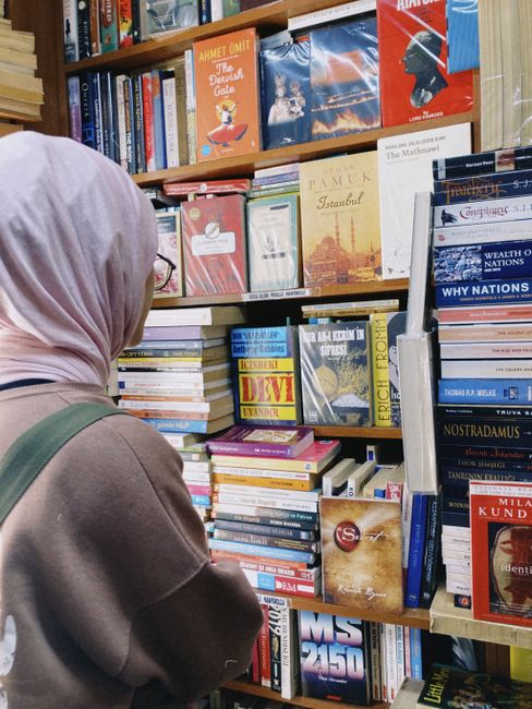 The BookTok Effect: How TikTok Rewired the Reading Brain
