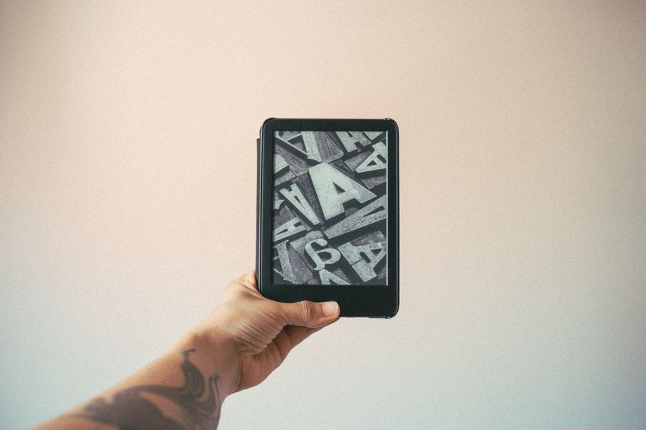 The Bookstagram Paradox: Community, Curation & The Modern Reader