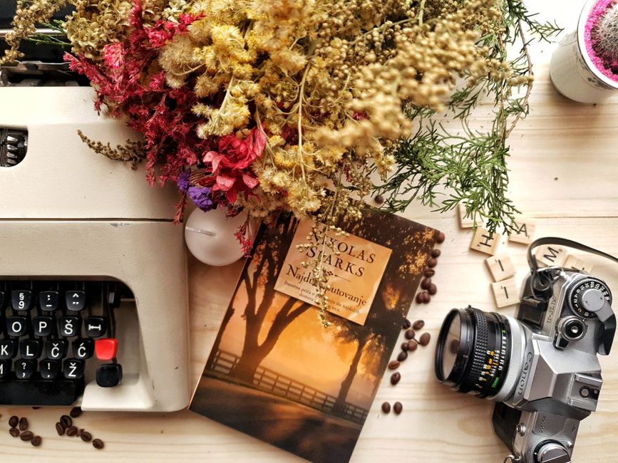 Book Review: No Filter by Sarah Frier — The Story Behind Bookstagram