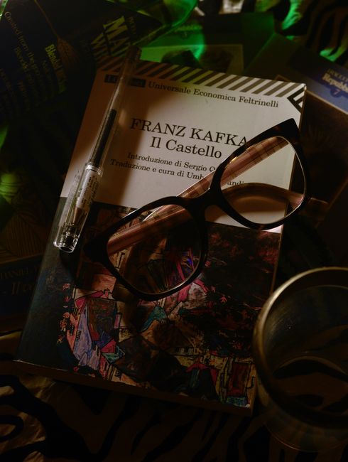 The Bookstagram Effect: How Instagram Reshaped Literary Criticism