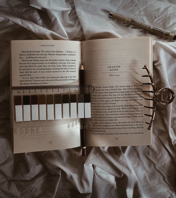The Unread Chapter of Bookstagram: Burnout, Comparison & The Hype Machine