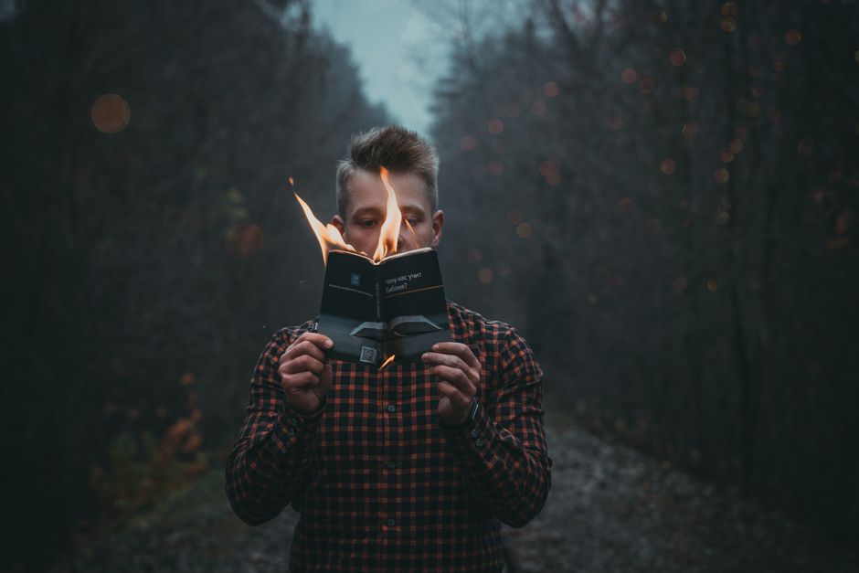 The Dark Side of Bookstagram: Burnout, Authenticity & The Future