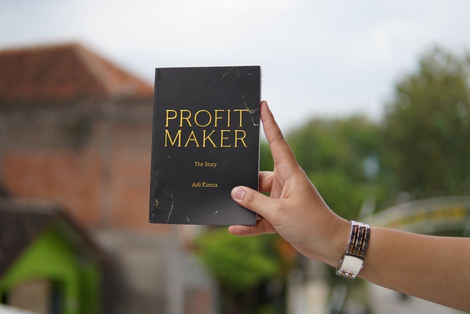 Bookstagram: From Passion Project to Profitable Enterprise