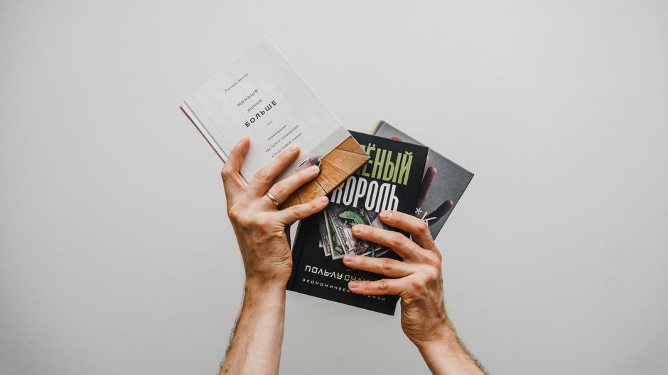 The Bookstagram Effect: How a Niche Reshaped Reading & Publishing