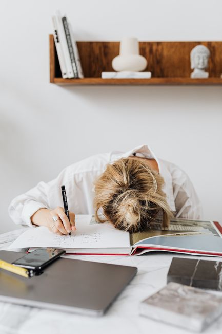 The Bookstagram Burnout: Behind the Curated Shelf
