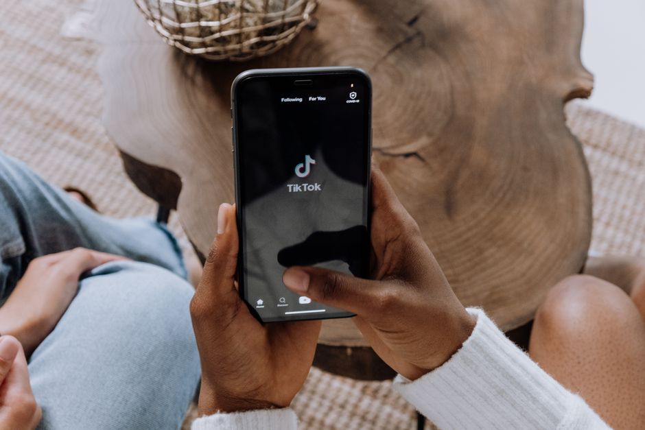 The BookTok Effect: How TikTok Rewrote the Publishing Playbook